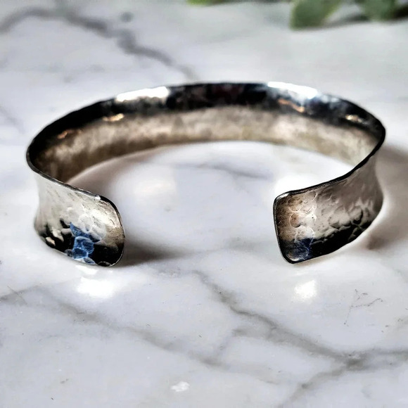 Sterling Silver Cuff Bracelet Marked KN Hammered Concave Soutwestern Lig… - Picture 6 of 12